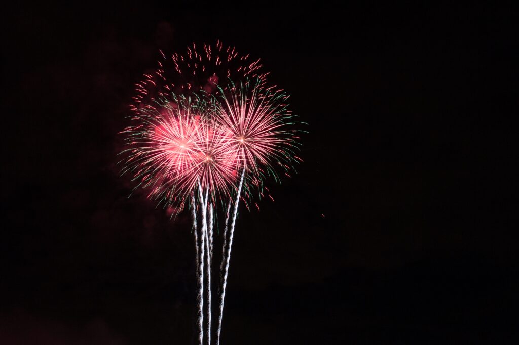 recreation-christmas-new-year-fireworks-event-dreams-740720-pxhere.com